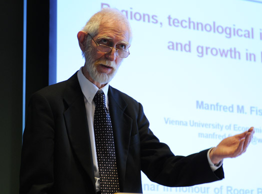 Professor Manfred M. Fischer frå Vienna University of Economics and Business (Foto: Hallvard Lyssand)