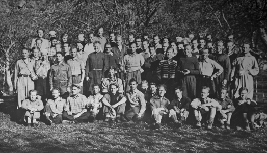 Studentene på 1941-kullet samlet på Aga i Hardanger (Arkivfoto)