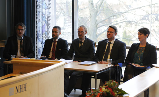Mastra-kandidatene Anett Barbara Kallestad, Inge Ådland, Petter Myrvold, Erling Johan Eriksen og Eirik Smaaskjær (Foto: Hallvard Lyssand)