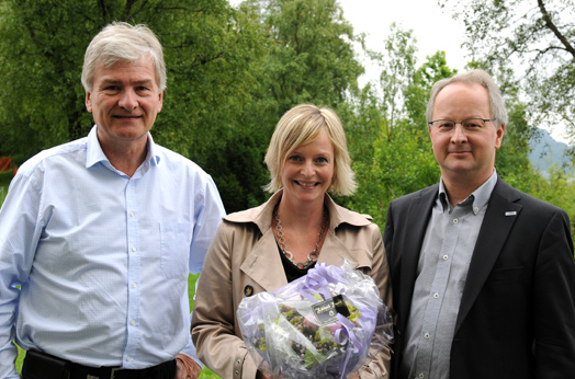 Karen Modesta Olsen, Jan I. Haaland (t.h.) og prorektor Gunnar E. Christrensen (Foto: Hallvard Lyssand)