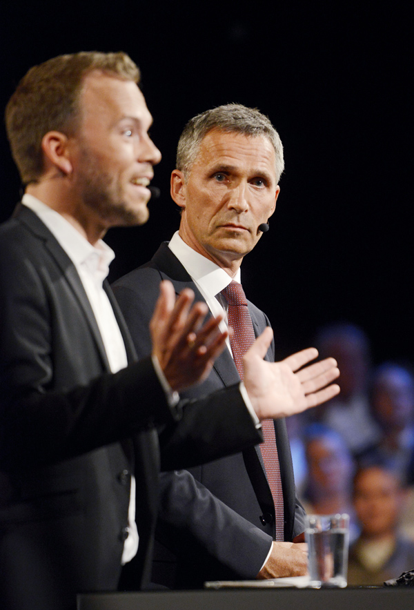 Audun Lysbakken og Jens Stoltenberg Nrk-debatt i aulaen august 2013 (Foto: Helge Skodvin) 